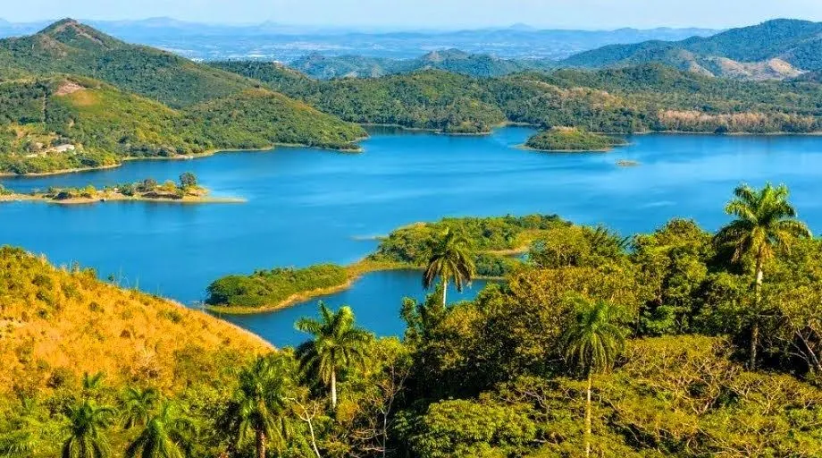 Cuba Skyline